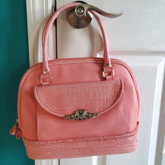 Pink purse - Picture 1 of 8
